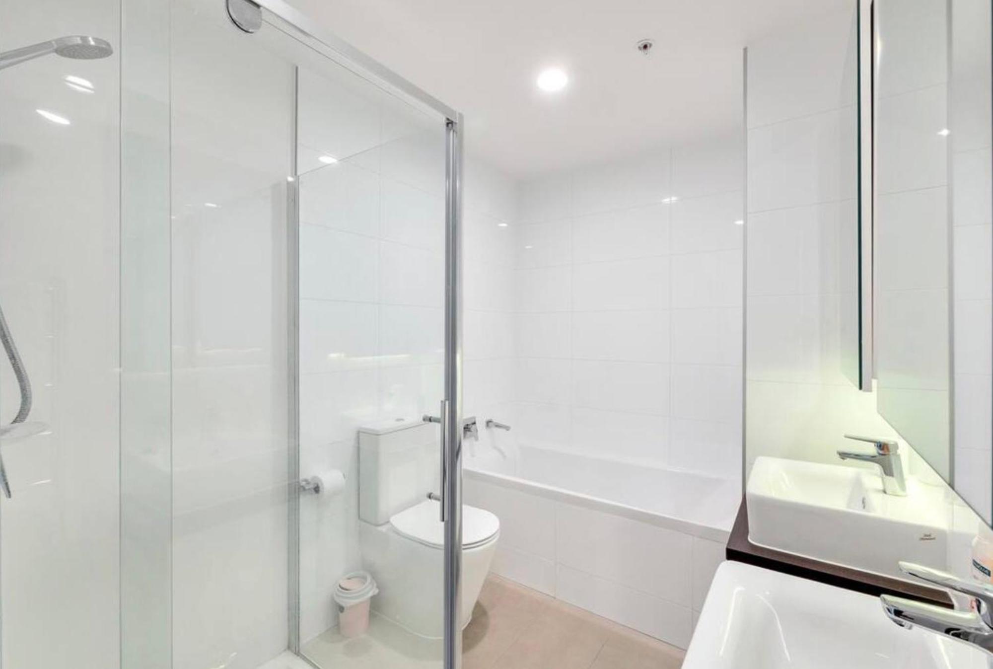 Top Floor Harbour View And Skytower View Apartment In Cbd Auckland Bagian luar foto